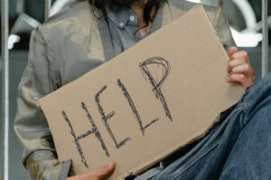 Minta bantuan relasi dan kerabat