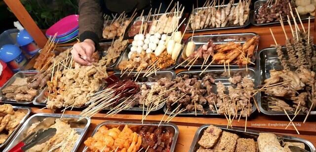 10 Usaha Kuliner yang Menjanjikan dan Mudah Dibuat 9 Angkringan