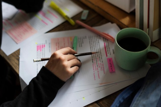 20 Bisnis Tanpa Modal di HP yang Kreatif dan Menguntungkan! 9 bisnis tanpa modal di hp